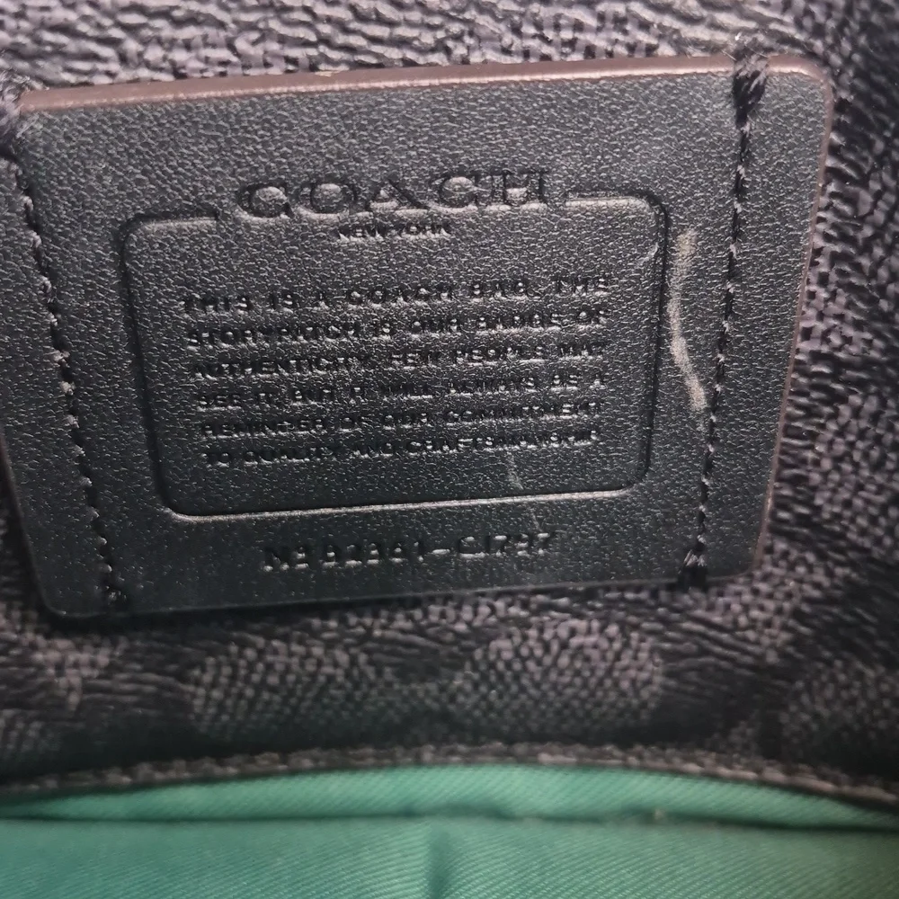 Coach "RARE" Charm Green Shoulder Bag CREED: 8236-CJ1797 - Picture 11 of 17